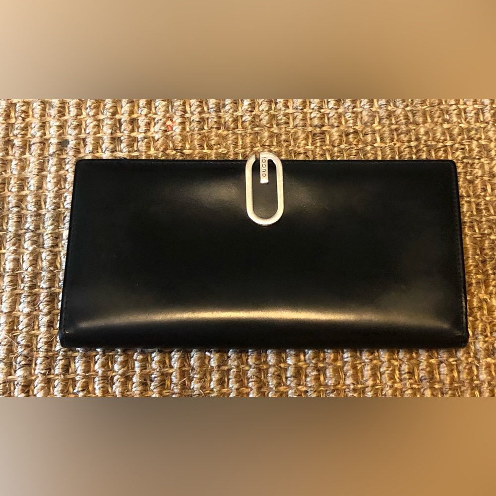 Authentic Vintage Gucci Long Wallet in Excellent Condition